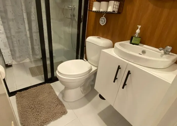 Seven-eleven 1br - Royal Oceancrest Mactan Appartement *