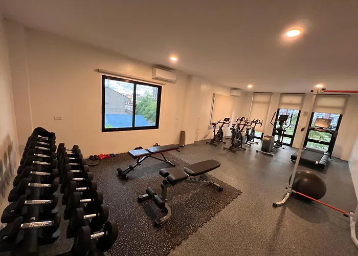 Seven-eleven 1br - Royal Oceancrest Mactan Appartement *