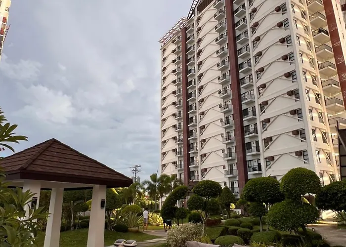Seven-eleven 1br - Royal Oceancrest Mactan Appartement *
